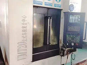 Centro compuesto de torno y fresado vertical VMT20